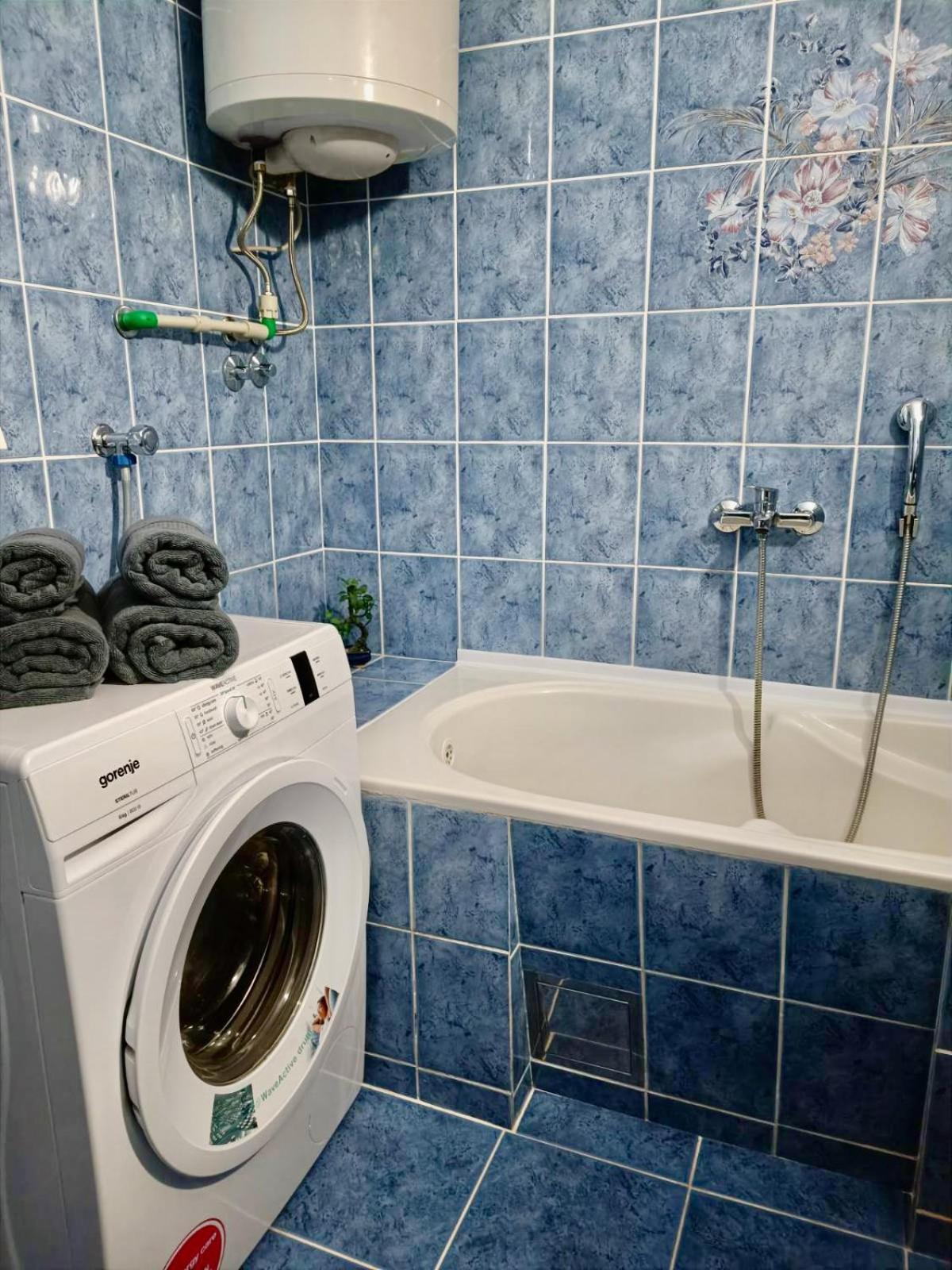 Entire House Floor - 2-Bedroom Cozy & Peaceful Apartment Podgorica Exteriör bild